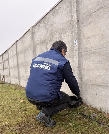 Técnico Bucarei en trabajo de desratización en San Clemente
